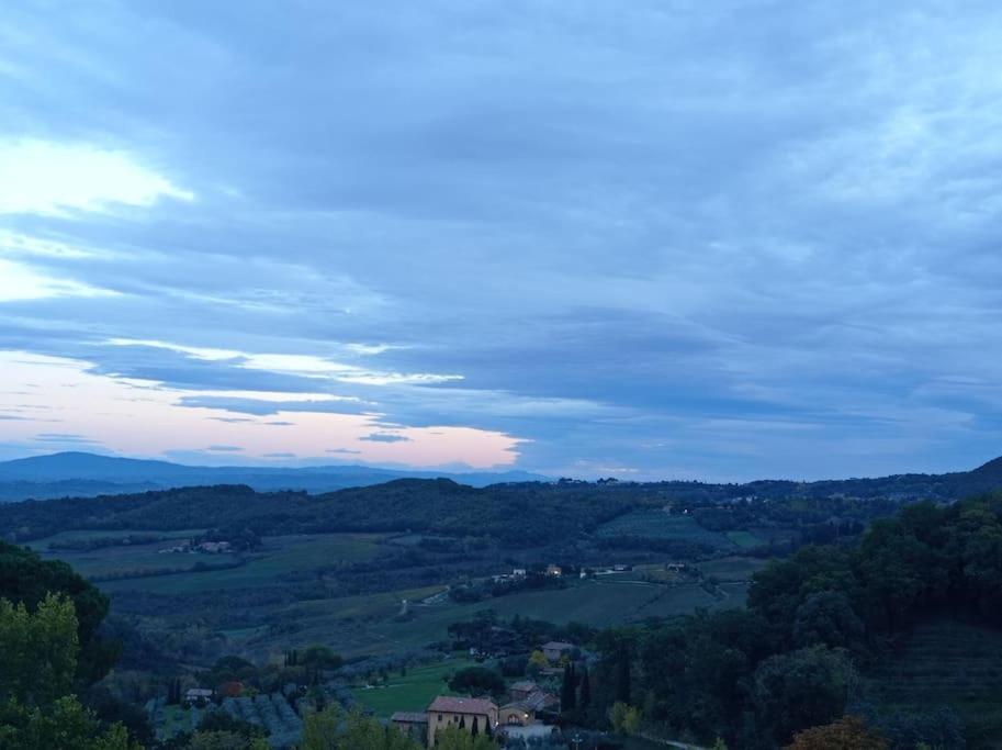 Splendido Ampio Appartamento A Montepulciano Exterior photo