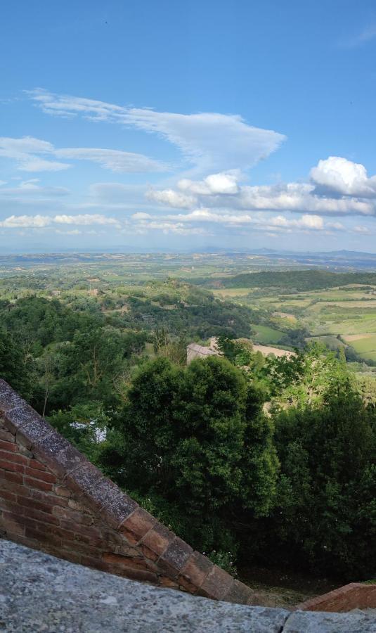 Splendido Ampio Appartamento A Montepulciano Exterior photo